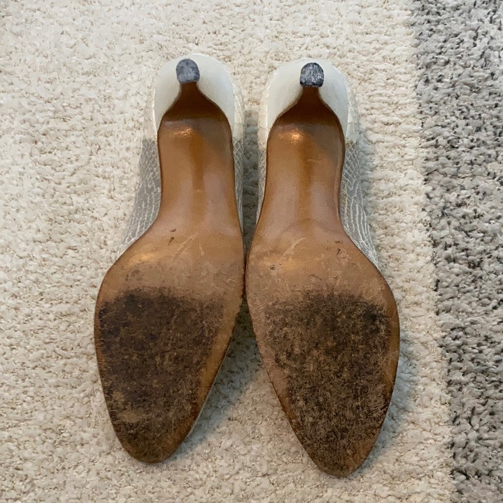 Vintage Stuart Weitzman for Martinique Lace Heels Off-White Size 7 - Picture 5 of 8